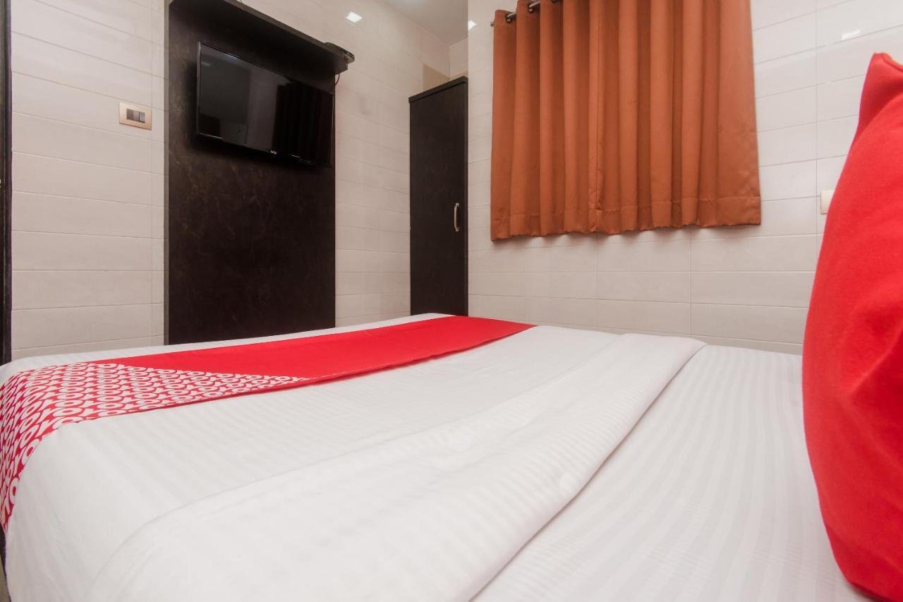 Vaccinated Staff - Oyo 22055 Dadar Residency Hotel Mumbai Exterior photo